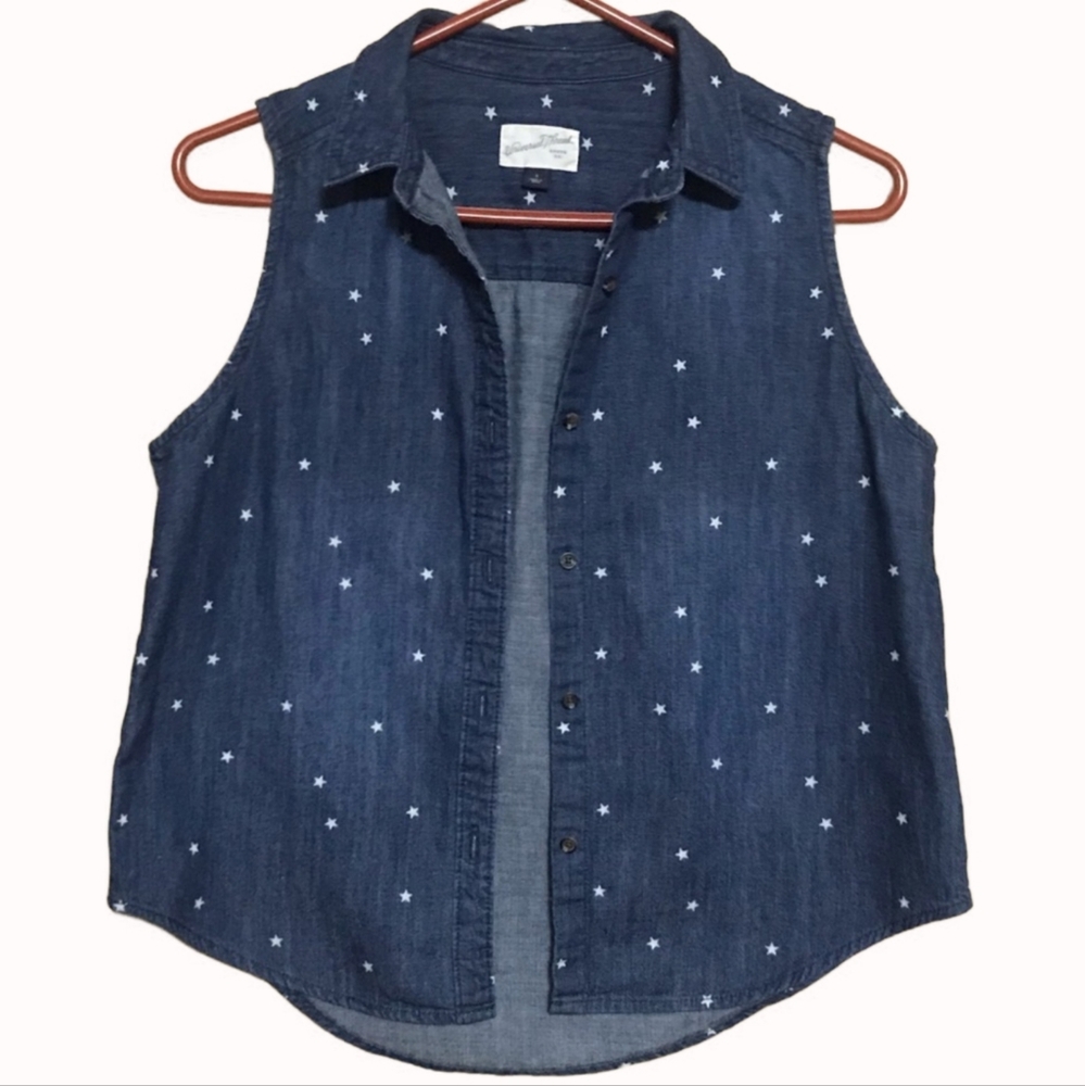 Universal Thread - Denim Sleeveless Vest with Stars - Small